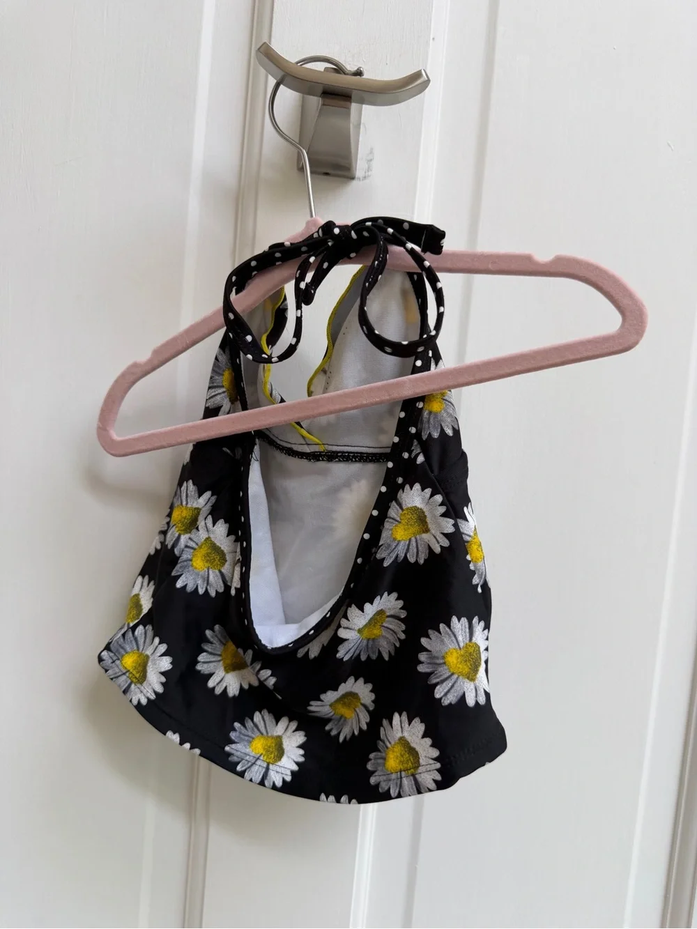NWOT Wave Zone XS 4 5 Girls Black White Yellow Daisy Halter Swim Bikini Top